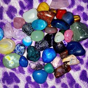 Random Crystal Palmful